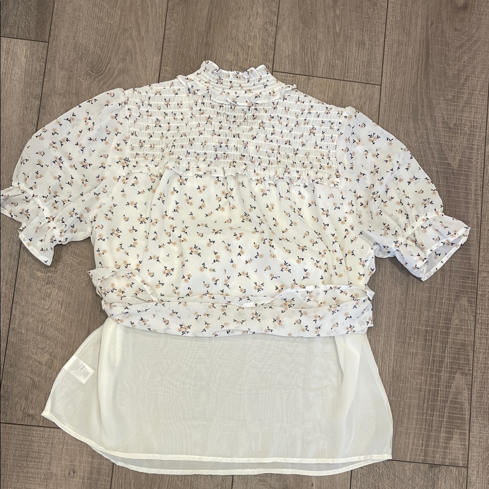 Anthropologie Pleione White Floral Lined Smocked Yoke Short Sleeve Blouse Size M - Picture 7 of 8